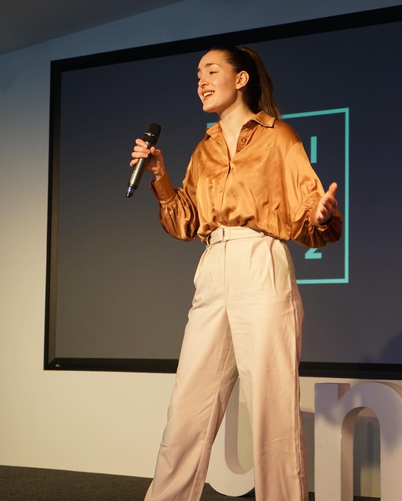 Miriam Janke portrait